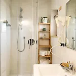 Carolas Luxury House *